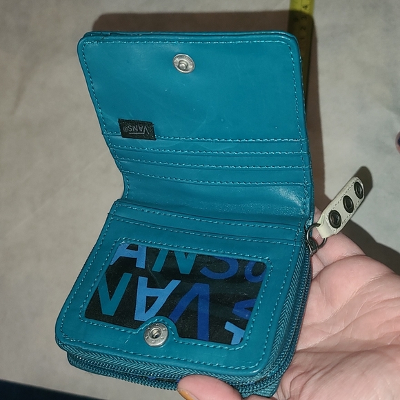 Vans NWOT small wallet billfold change purse with space for credit cards - Picture 4 of 5